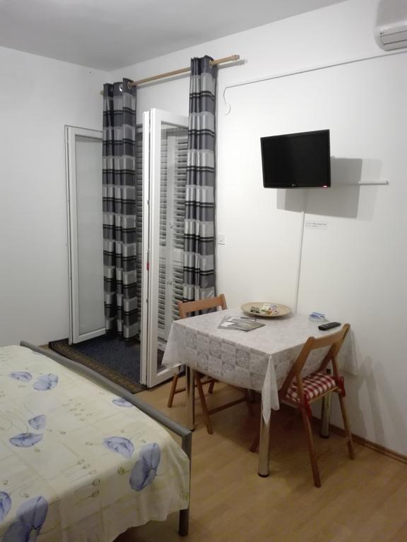 Studio Apartments Ivica Primošten المظهر الخارجي الصورة